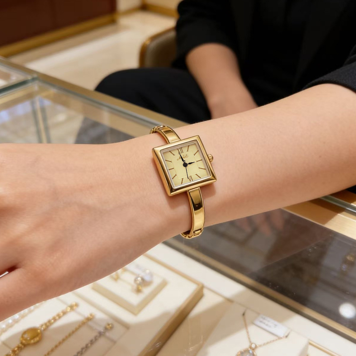 นาฬิกาข้อมือควอตซ์กันน้ำ ดีไซน - Jewelry Watches Brands บทวิจารณ์และราคา