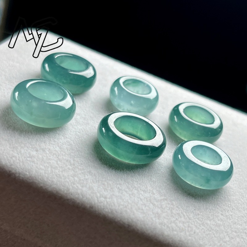 แหวนจี้หยกธรรมชาติสีฟ้าน้ำทะเล - Jewelry & Watches Spółka Z Ograniczoną Odpowiedzialnością บทวิจารณ์และราคา