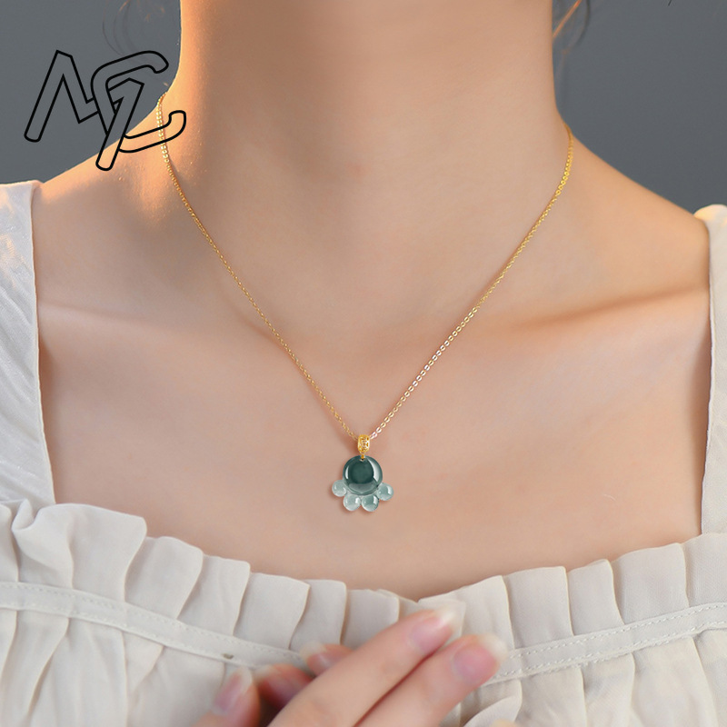จี้หยกน้ำเงินธรรมชาติรูปอุ้งเท - Jewelry & Watches Spółka Z Ograniczoną Odpowiedzialnością บทวิจารณ์และราคา