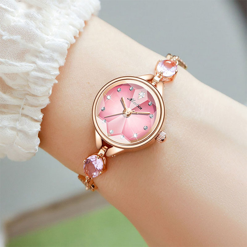 นาฬิกาควอตซ์สำหรับสุภาพสตรีนาฬ - Jewelry Watches Brands บทวิจารณ์และราคา